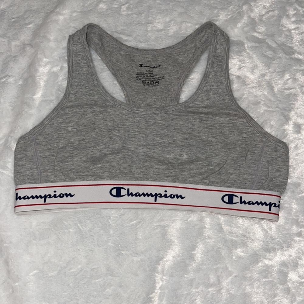 ✨️2 for 1 Champion Sports Bras!